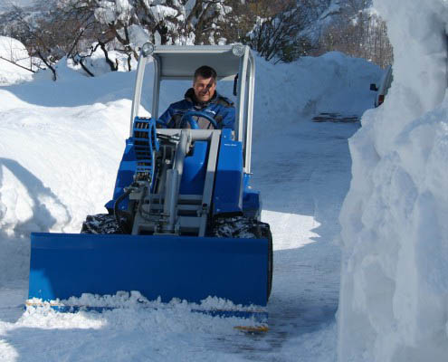Multione-snow-blade for mini excavator