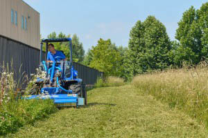 MultiOne mini loader 10 series with flail mower3