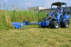 MultiOne mini loader 8 series with flail mower with side shift2
