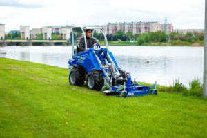 MultiOne mini loader S630 with lawn mower2