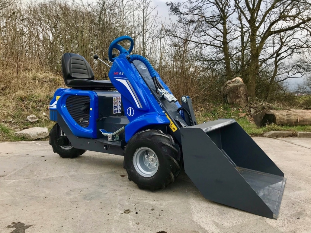 MultiOne mini loader 1 series with bucket