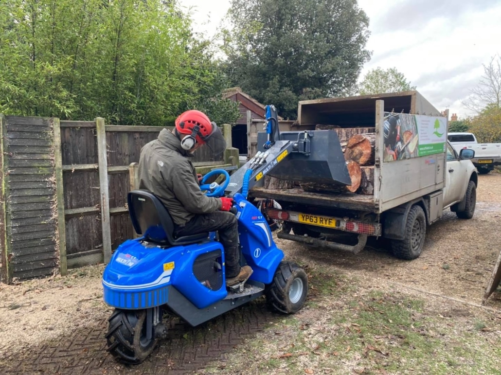 MultiOne mini loader 1 series with fork wood 04