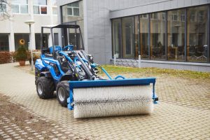 MultiOne mini loader 7.2k with sweeper