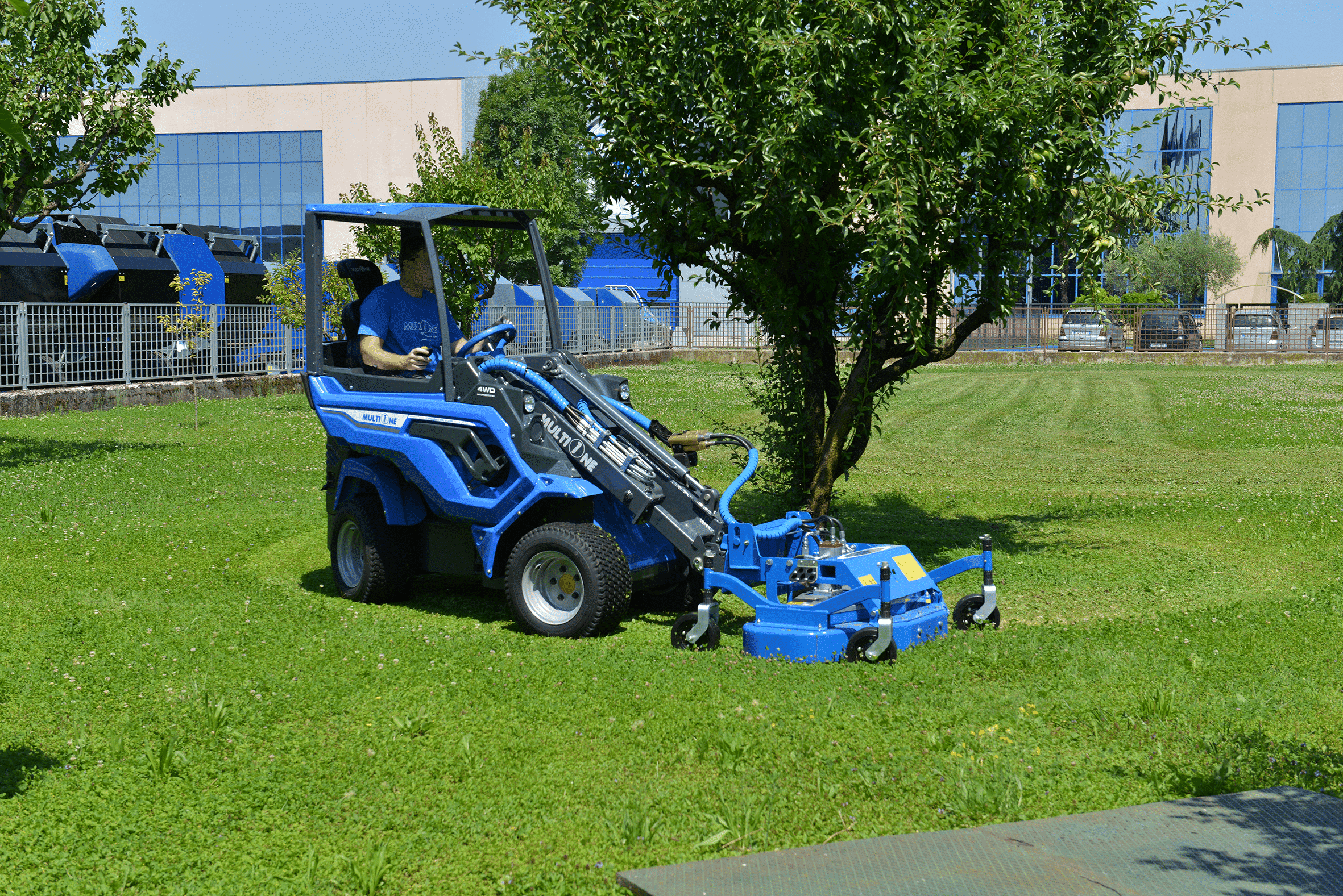 Was zeichnet knickgelenkte Lader aus? - Multione